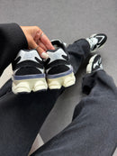 New Balance 9060 - Preto/Preto/Off