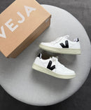 Veja V-10 - Branco/Preto