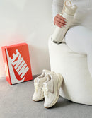 Nike Journey Run - Off/Caqui
