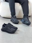 On CloudSurfer Max Premium - All Black