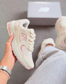 New Balance 530 Turbo - Off/Rosê