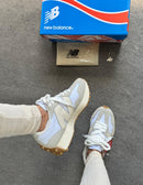 New Balance 327 - Branco/Off