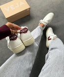 Veja V-10 - Branco/Marsala