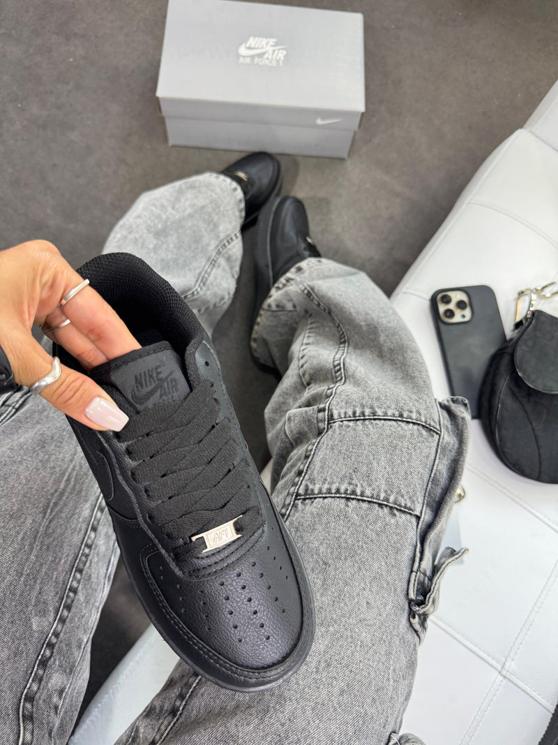 Nike Air Force F1 - All Black