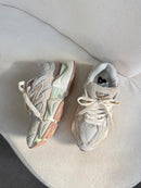 New Balance 9060 Premium - Salmão Clean/Verde Menta