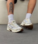 Mizuno Race S - Bege/Caramelo