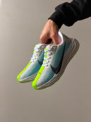 Nike Pegasus Plus - Cinza/Limão