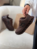On CloudSurfer Max Premium - Chocolate