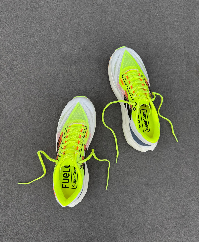 New Balance FuelCell Elite V4 - Neon