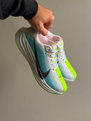 Nike Pegasus Plus - Cinza/Limão
