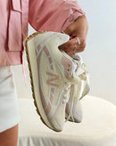 New Balance 204 L - Off/Rose