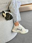 Nike V5 Rnr (Gs) - Off/white/Prata