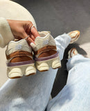 New Balance 9060 - Caramelo/Cinza
