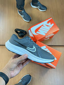 Nike Pegasus 40 - Grafite/Preto