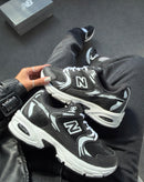 New Balance 530 - Preto/Branco