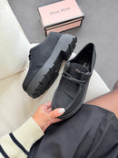 Mocassim Tratorado Miu Miu - Preto