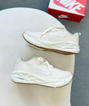 Nike Running - Off/White