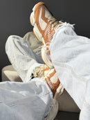 New Balance 9060 - Caramelo/Cinza