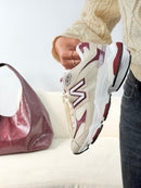 New Balance 9060 - Off/Bordo