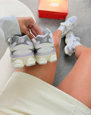 New Balance 9060 - Branco Croco/Cinza