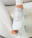 On Cloudtilt Asphalt Premium - Branco/Cinza