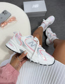 New Balance 530 Premium - Branco/Rosa