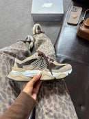 New Balance 9060 - Castor/Café