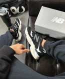New Balance 9060 - Preto/Branco