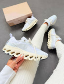 Tênis Loewe x On Collection - Off/White