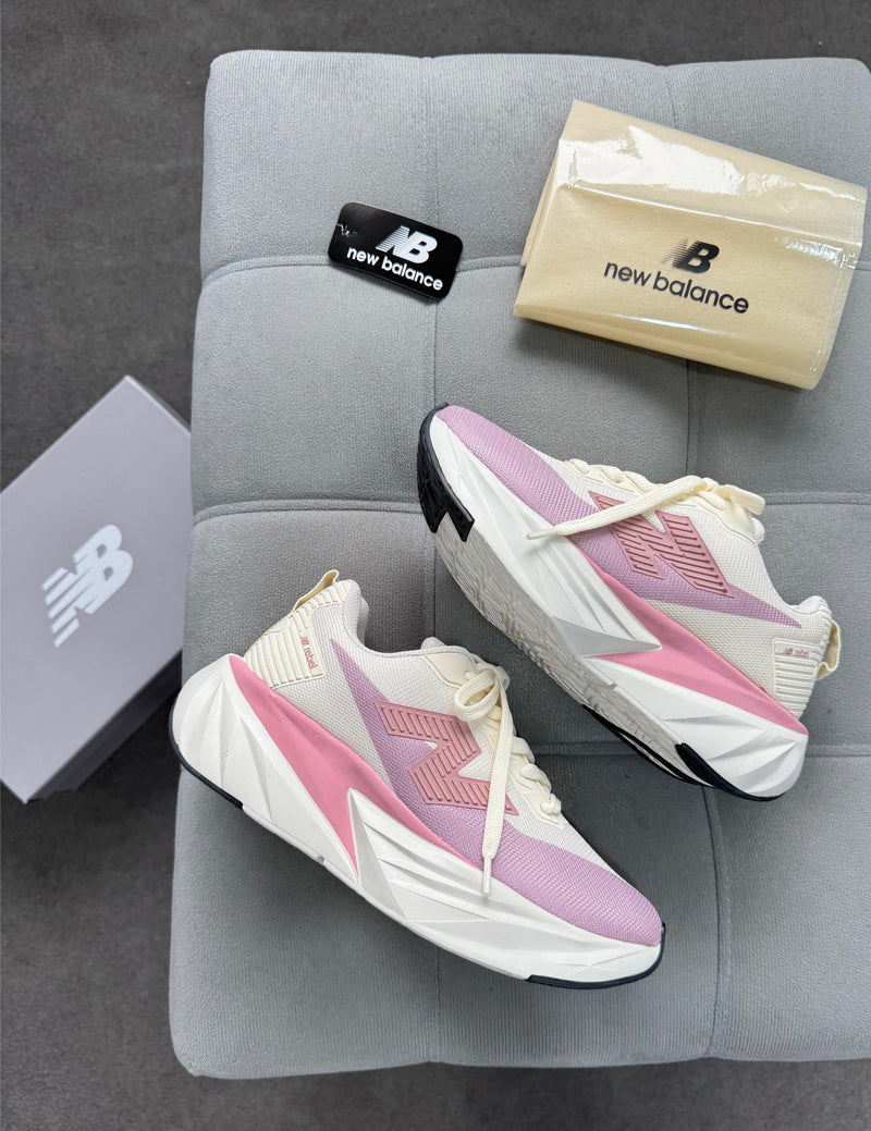 New balance Fuel Cell rebel -  Off white / Rosê