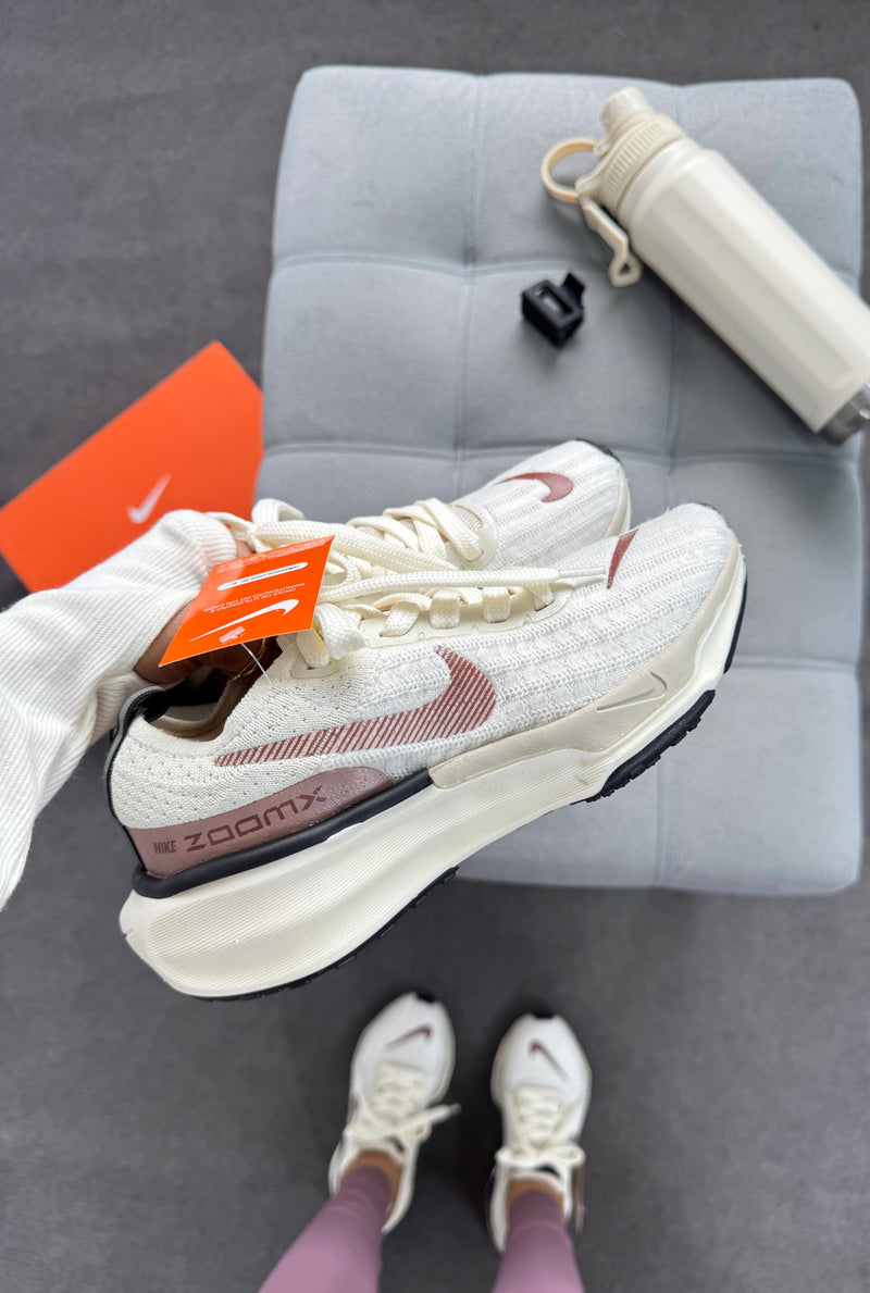 Nike Zoom X Invincible run 3 - Bege/ nude