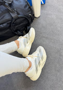 Adidas Adizero Evo SL - Off/Gray