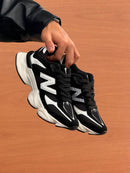 New Balance 9060 - Preto/Branco