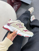 New Balance 9060 - Off/Bordo