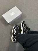 New Balance 9060 - Preto/Branco