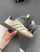 Adidas Samba OG - Dourado/Off