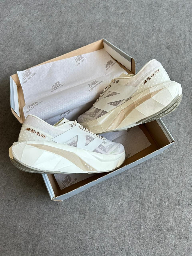 New balance FuelCell SC Elite v4 - Branco/Off