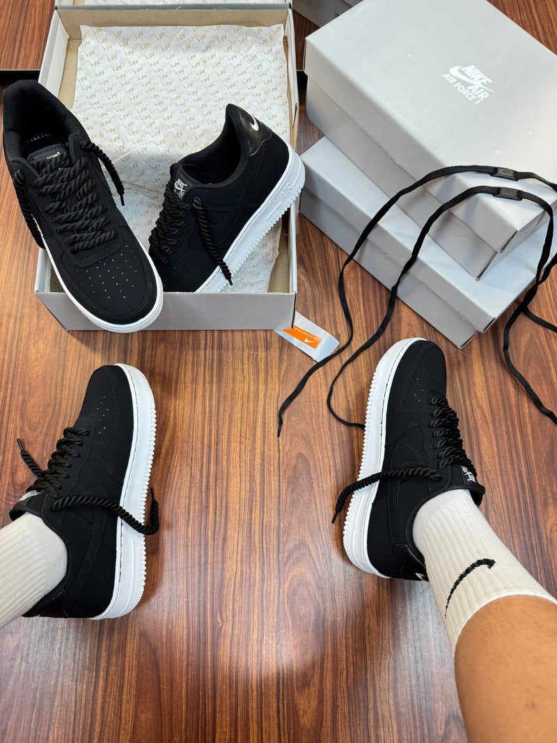 Nike Air Force f1 Nobuck - Preto