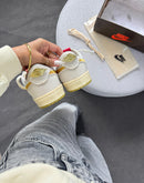 Tênis Jordan Low LX Gold Suede - Branco/ouro