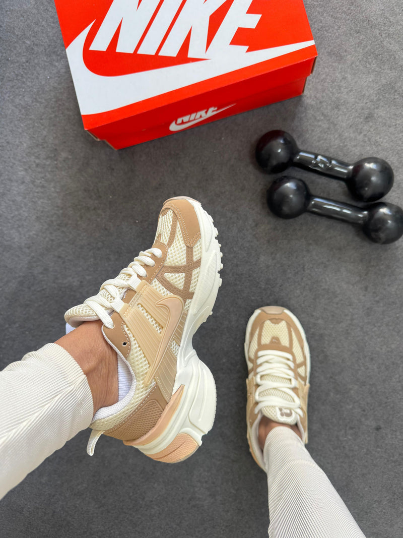 Nike V2k - bege/off