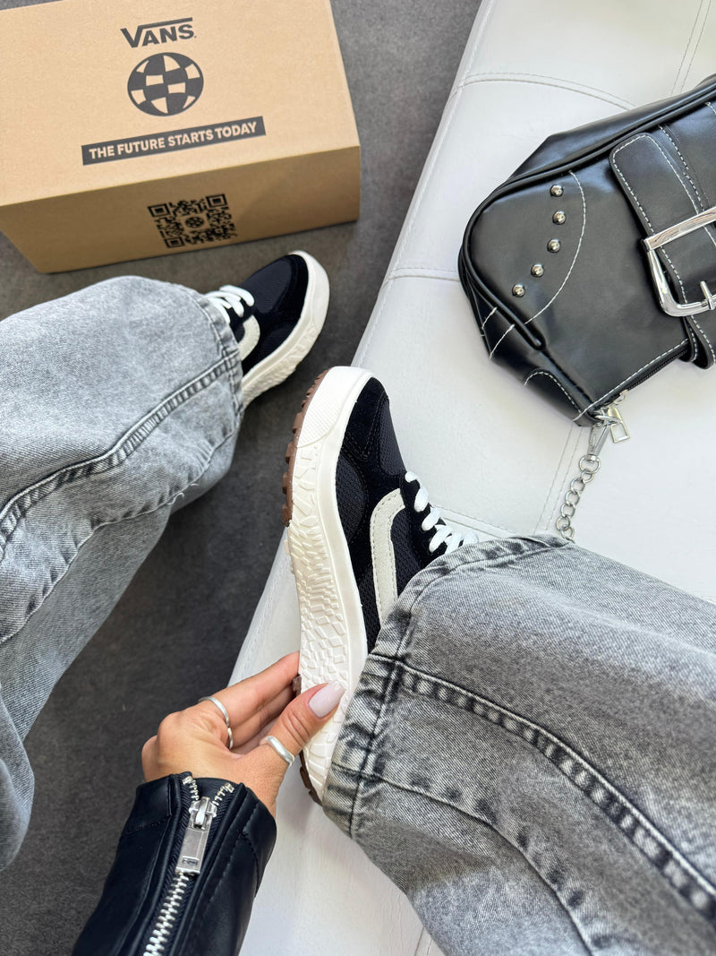 Vans ultrarange neo - Preto/branco