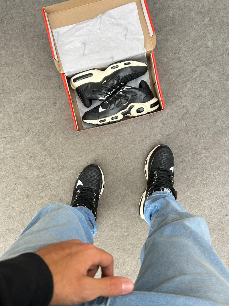 Nike Air Max Tn Plus - Preto/off