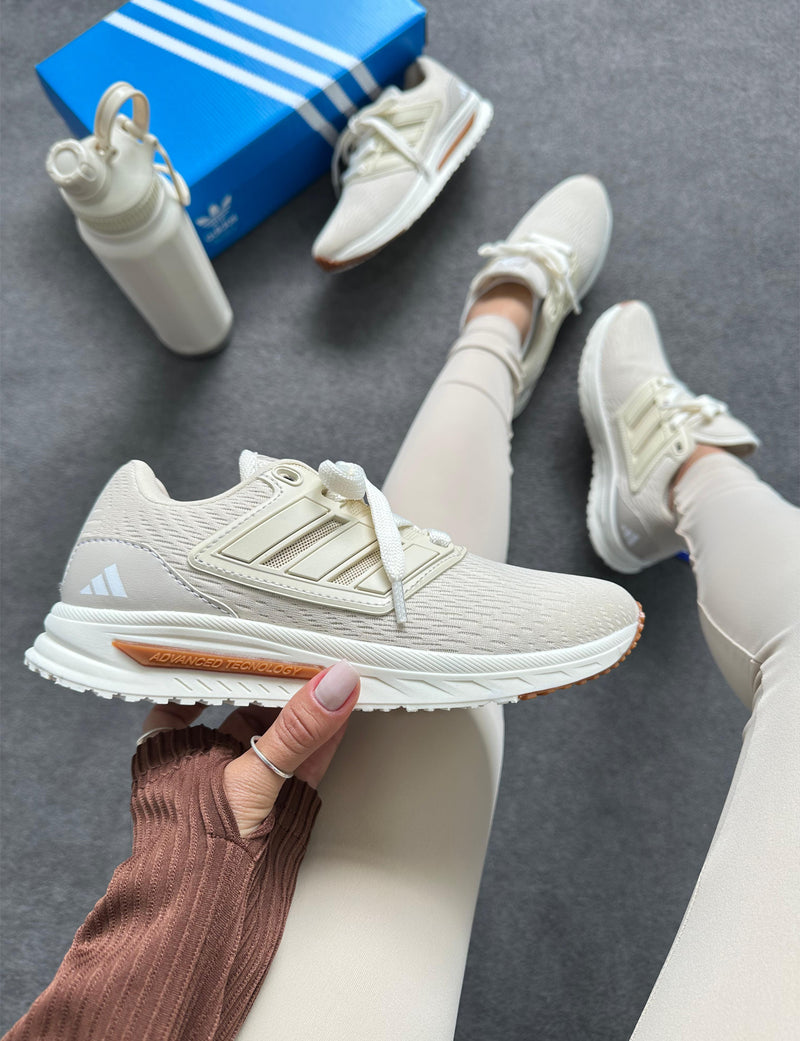 Adidas Advanced - Off/ caramelo