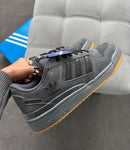 Adidas Fórum low camurça