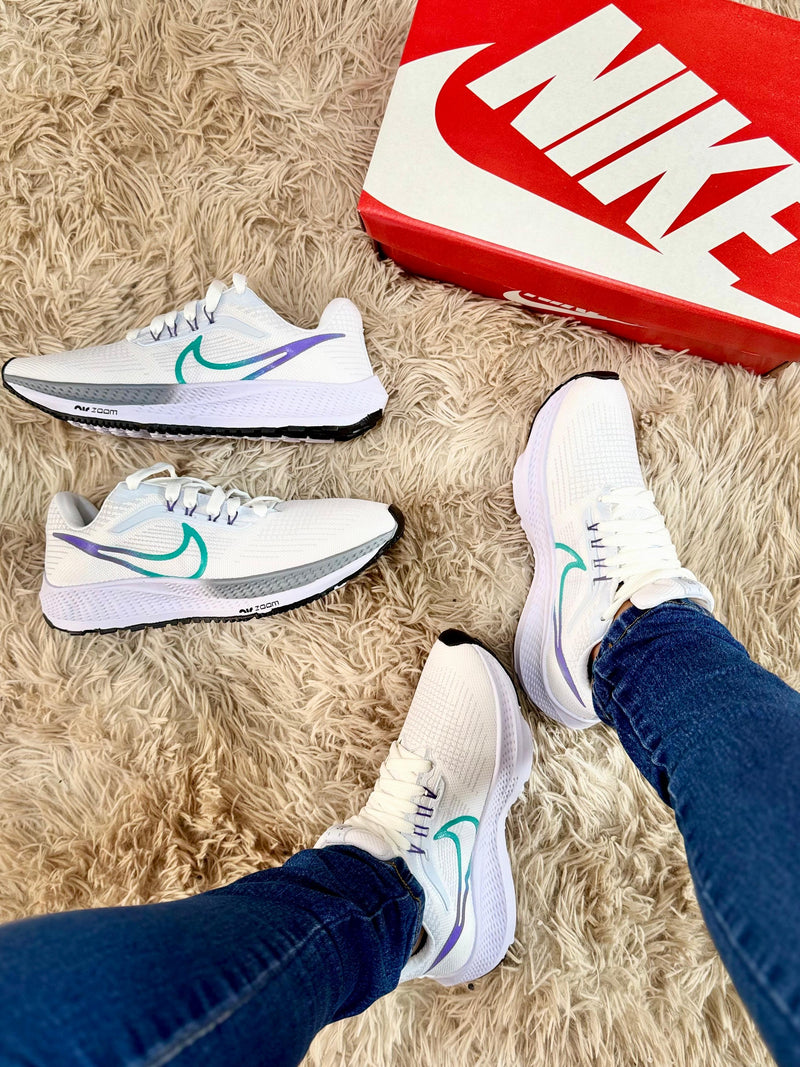 Nike Pegasus "Branco com Verde e Roxo"