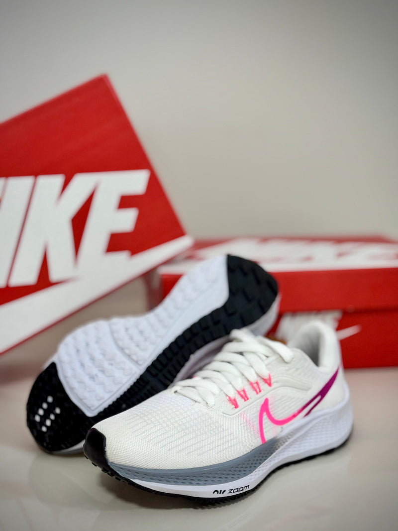 Nike Pegasus "Branco e Rosa"