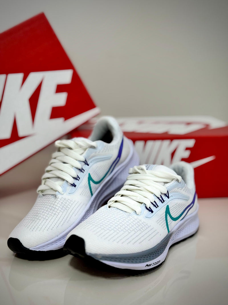 Nike Pegasus "Branco com Verde e Roxo"