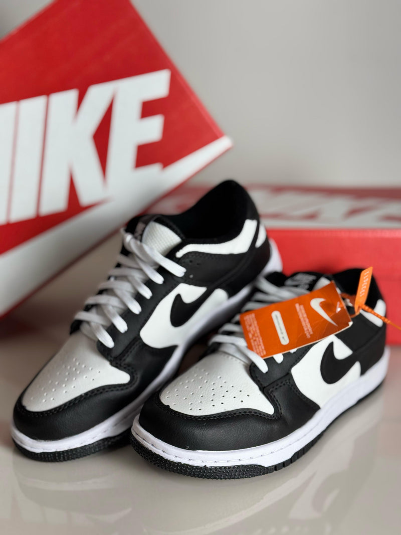 Nike Dunk Low Pro "Preto e Branco