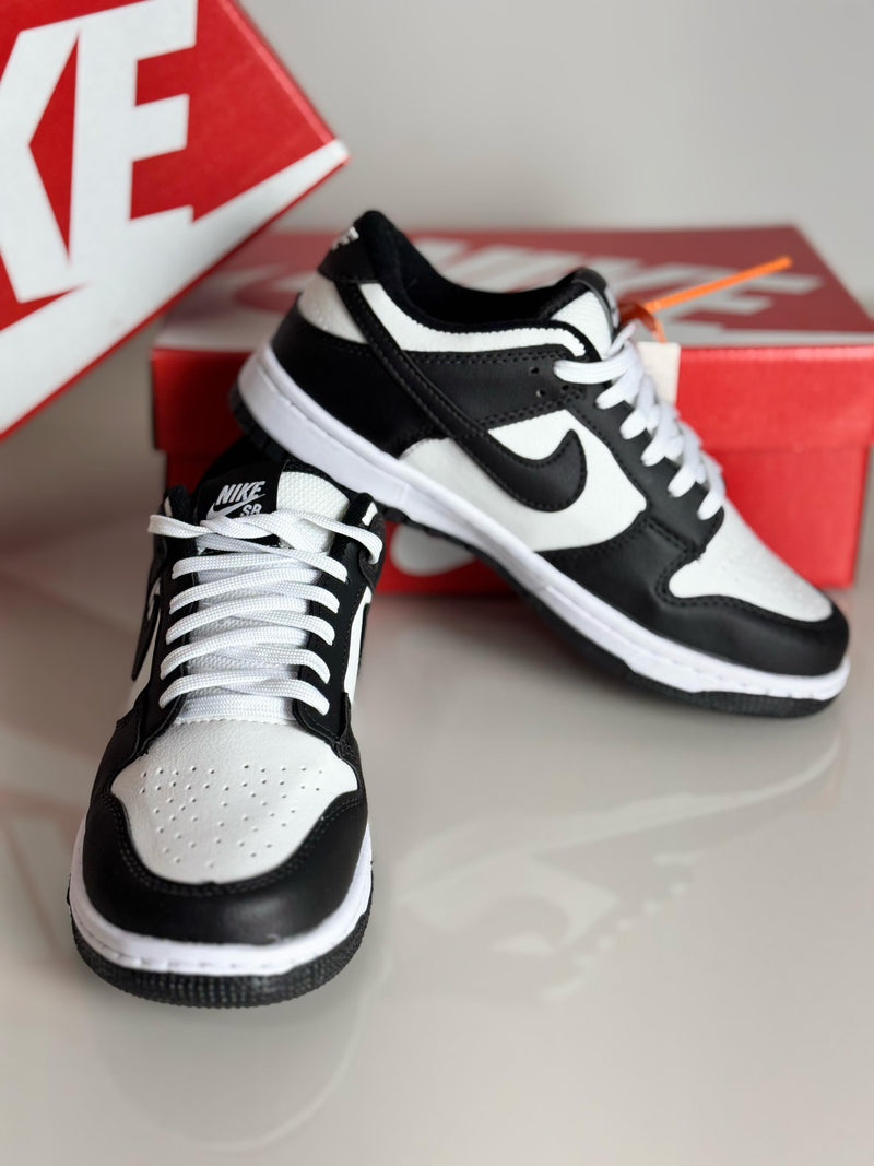 Nike Dunk Low Pro "Preto e Branco