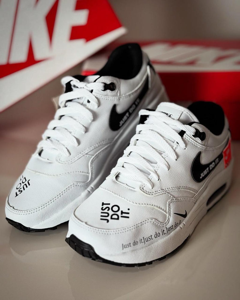 Nike Air Max 90 "Branco c/ Preto"